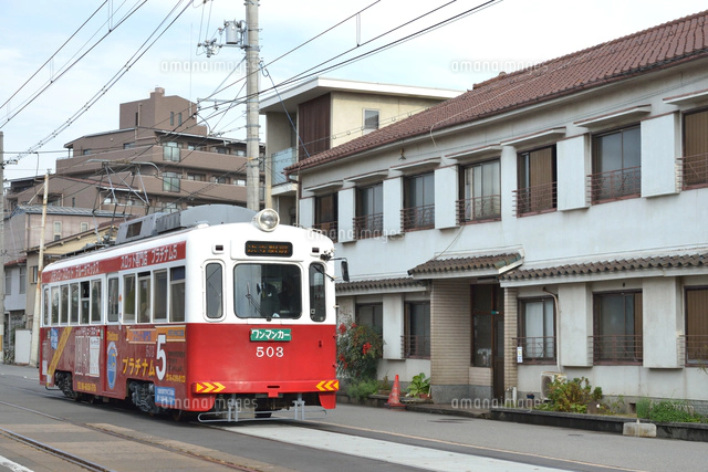 阪堺電気軌道モ701形路面電車[25668003269]の写真・イラスト素材