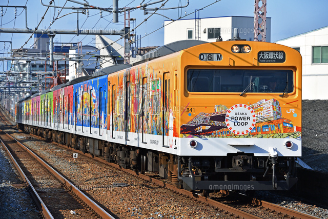 103系普通電車（OSAKA POWR LOOPラッピング車）[25668003704]の写真
