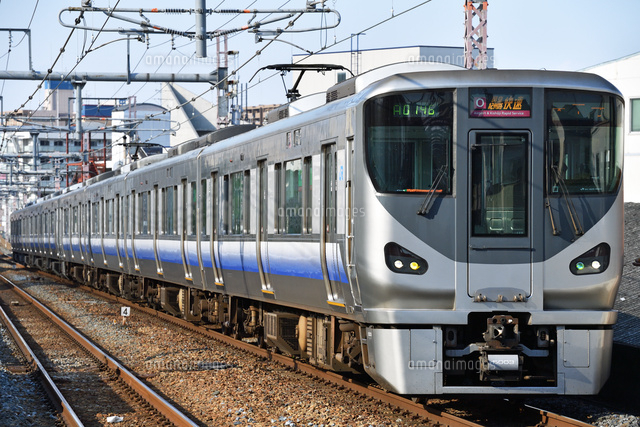 225系関空・紀州路快速電車[25668003705]の写真・イラスト素材｜アマナ