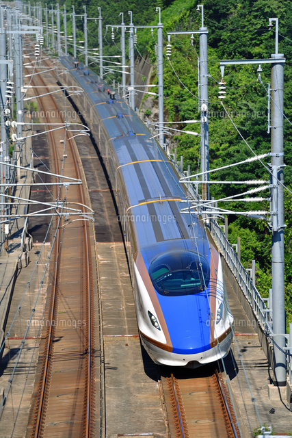北陸新幹線e7系あさま の写真素材 イラスト素材 アマナイメージズ 北陸新幹線e7系あさま の写真素材 イラスト素材 アマナイメージズ