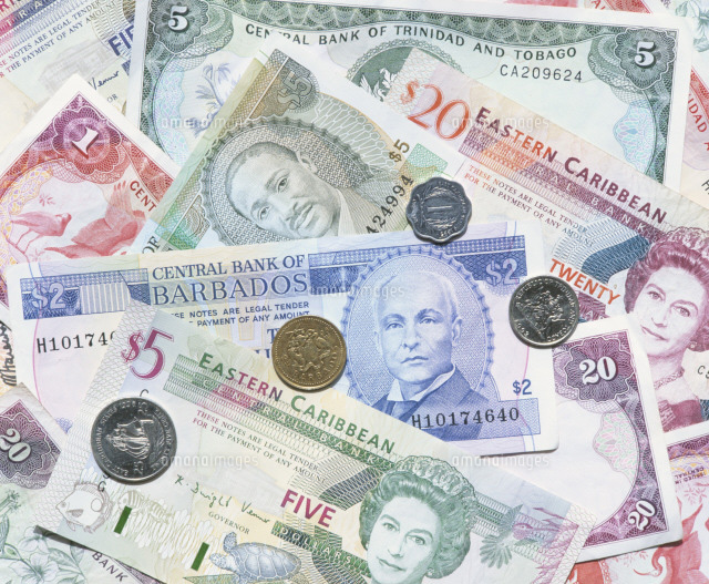 紙幣とコイン の写真素材 イラスト素材 アマナイメージズ