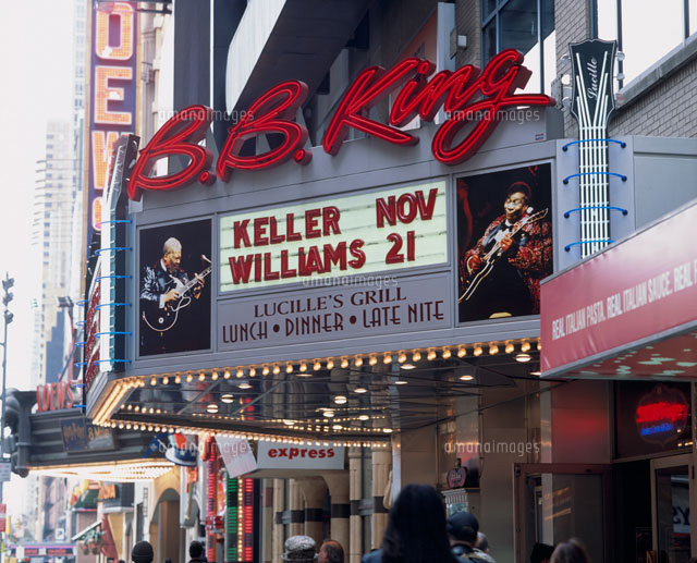 42丁目のライブハウス の写真素材 イラスト素材 アマナイメージズ