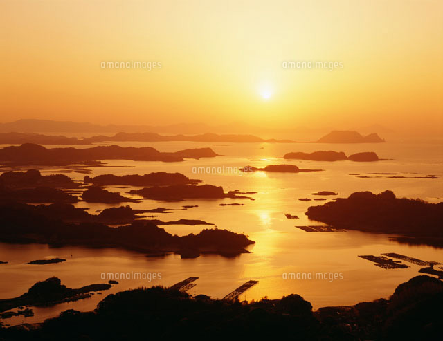 九十九島と夕日[25805005843]の写真・イラスト素材｜アマナイメージズ