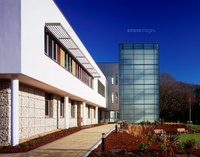 Lymington New Forest Hospital[25937001930]の写真素材・イラスト素材｜アマナイメージズ