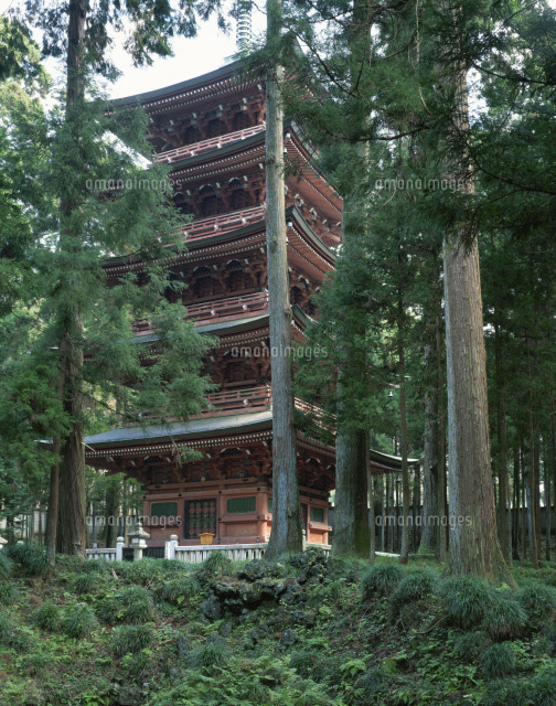 五重の塔(大理石) 大石寺五重塔[25990011911]の写真・イラスト素材｜アマナイメージズ