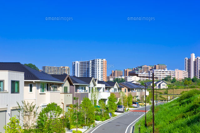 新興住宅地の街並 の写真素材 イラスト素材 アマナイメージズ