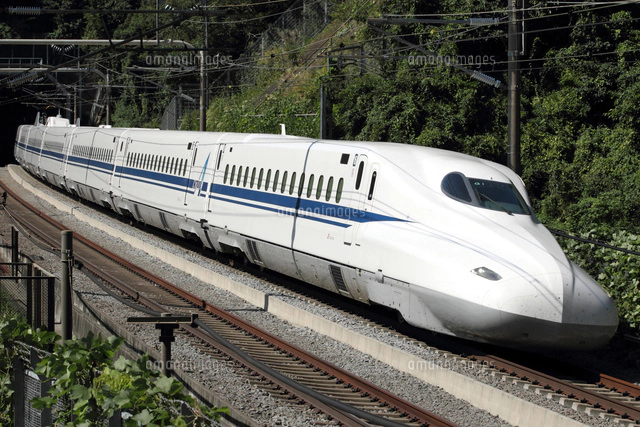 東海道新幹線 N700A[26028000108]の写真・イラスト素材｜アマナイメージズ