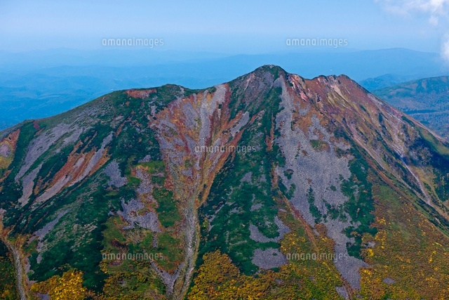 オプタテシケ山 紅葉 の写真素材 イラスト素材 アマナイメージズ