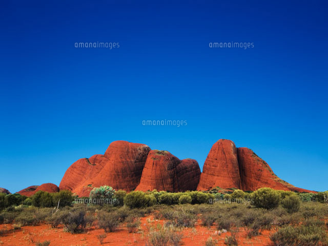 カタ・ジュュタ ウルルーカタ・ジュタ国立公園[26095003331]の写真素材・イラスト素材｜アマナイメージズ