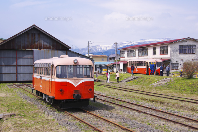 南部縦貫鉄道のレールバス の写真素材 イラスト素材 アマナイメージズ