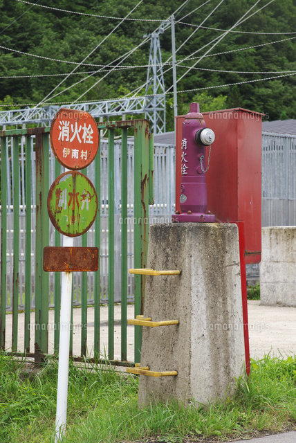 雪国の消火栓 の写真素材 イラスト素材 アマナイメージズ