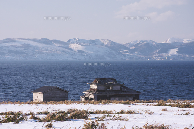 廃屋と礼文島 北のカナリアたちロケ地[26120052215]の写真・イラスト