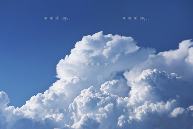 夏の雲 の写真素材 イラスト素材 アマナイメージズ