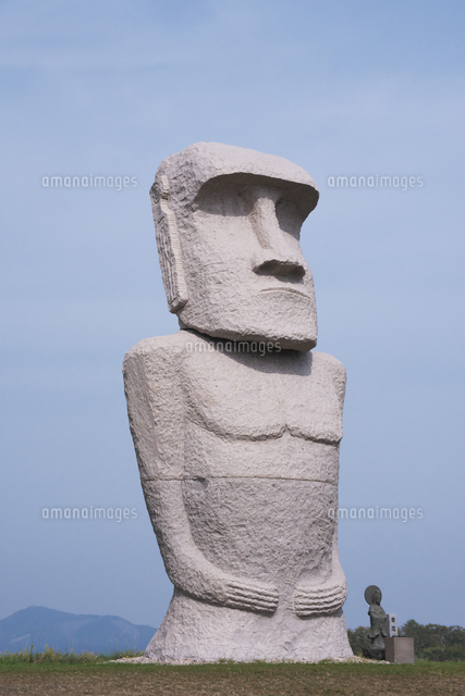 真駒内滝野霊園 モアイ像[26120054967]の写真・イラスト素材｜アマナ