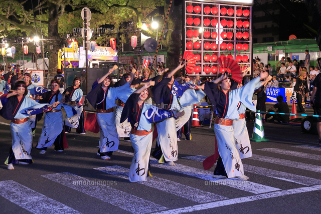 よさこい祭り の写真素材 イラスト素材 アマナイメージズ