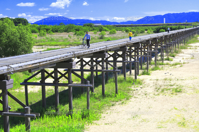流れ橋 の写真素材 イラスト素材 アマナイメージズ