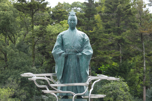 明智光秀公像[26121044503]の写真・イラスト素材｜アマナイメージズ