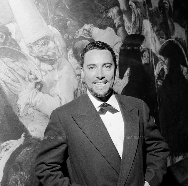 マリオ デル モナコ 26144000946 の写真素材 イラスト素材 アマナイメージズ