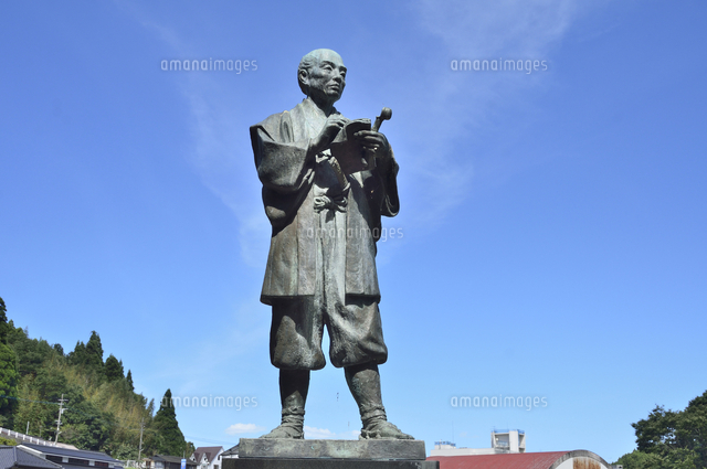 銅像 の写真素材 イラスト素材 アマナイメージズ