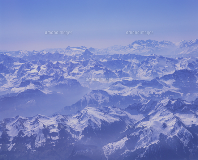 アルプス山脈 の写真素材 イラスト素材 アマナイメージズ
