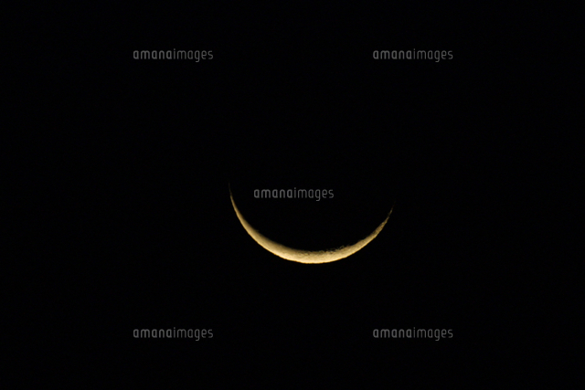 月の満ち欠け 二十七日月[32182000608]の写真・イラスト素材｜アマナ