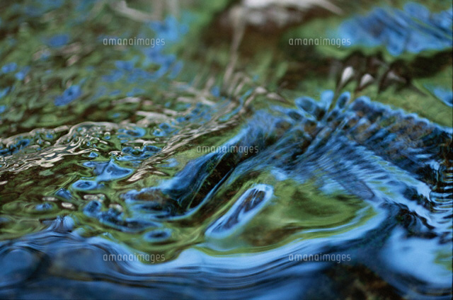 水の流れ の写真素材 イラスト素材 アマナイメージズ