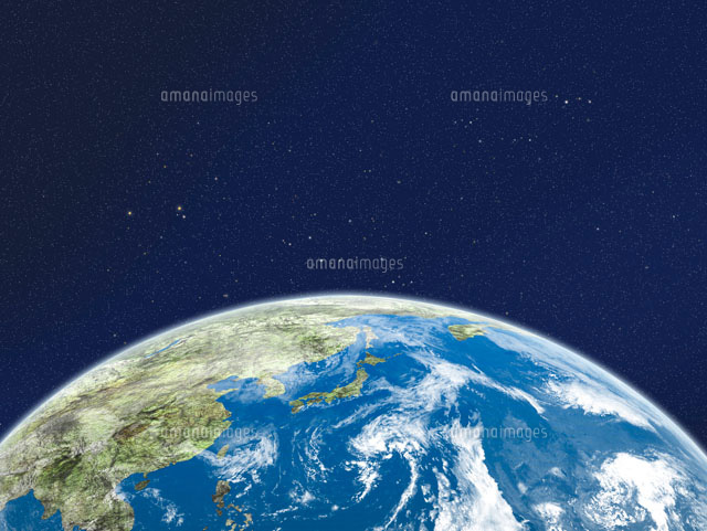 宇宙空間に浮かぶ地球の北半球 の写真素材 イラスト素材 アマナイメージズ