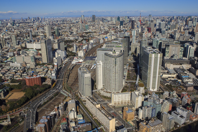 品川区上空より山手線品川駅周辺 の写真素材 イラスト素材 アマナイメージズ