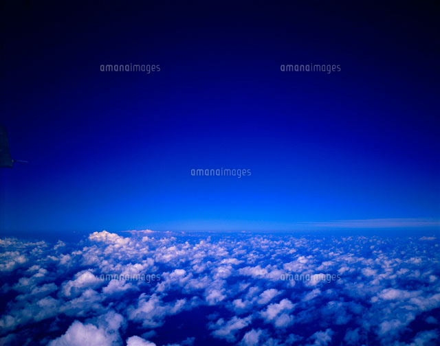 雲海 の写真素材 イラスト素材 アマナイメージズ