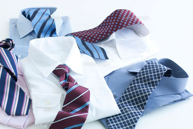 ワイシャツとネクタイ の写真素材 イラスト素材 アマナイメージズ