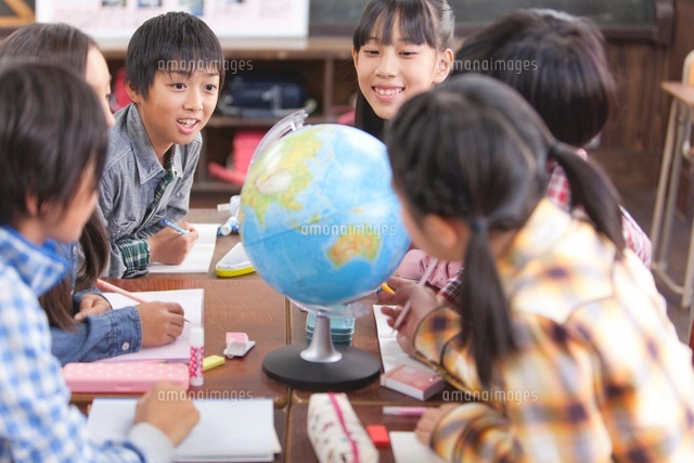 アクティブラーニングの写真素材 ストックフォト アマナイメージズ