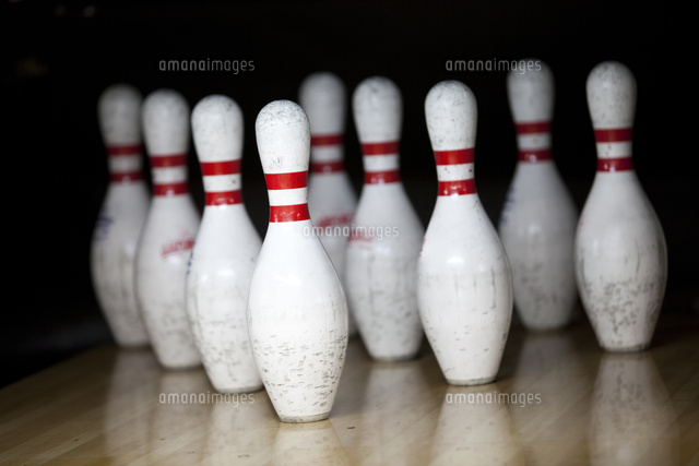 ボウリングイメージ の写真素材 イラスト素材 アマナイメージズ