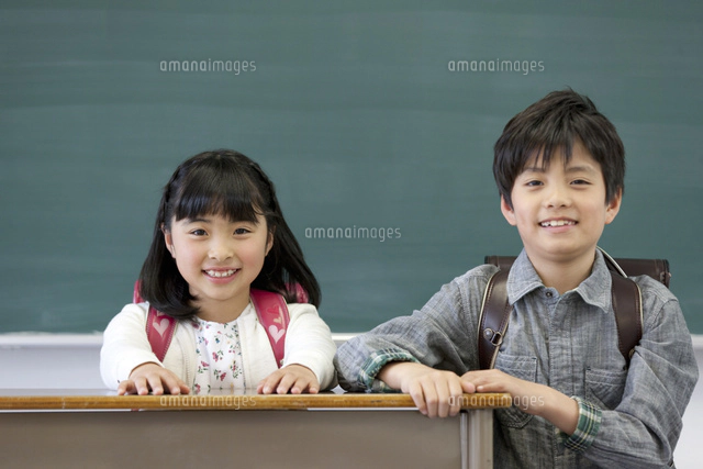 笑顔の子供たち[07800057468]の写真・イラスト素材｜アマナイメージズ