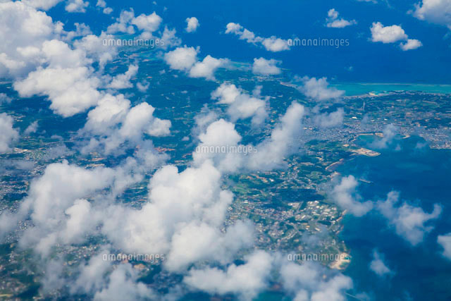 沖縄上空より望む風景[10131001774]の写真・イラスト素材｜アマナ