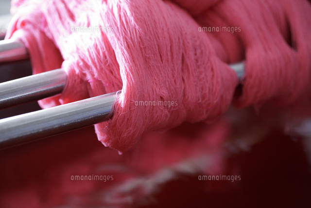 紅花染め の写真素材 イラスト素材 アマナイメージズ