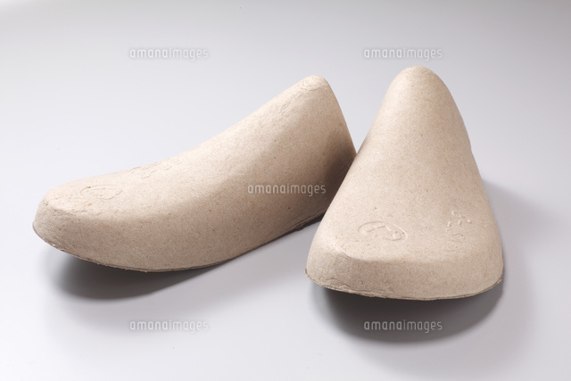 紙製のシューキーパー の写真素材 イラスト素材 アマナイメージズ