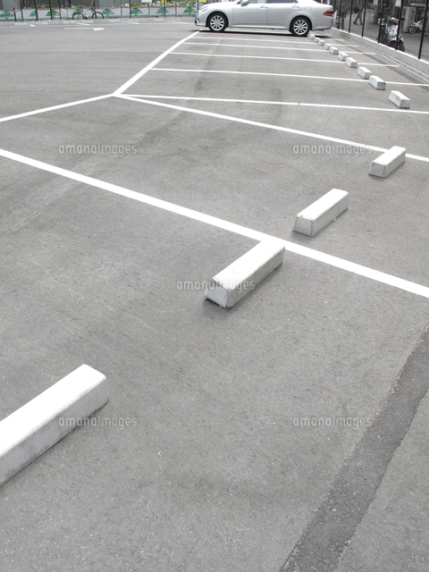 平面駐車場 の写真素材 イラスト素材 アマナイメージズ