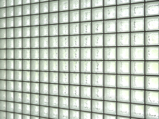 ガラスブロック の写真素材 イラスト素材 アマナイメージズ