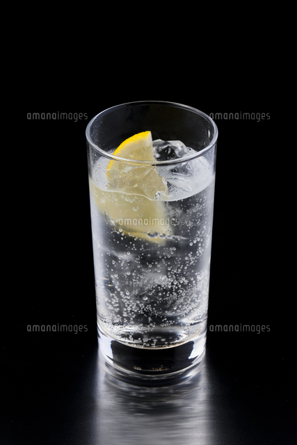 トムコリンズ カクテル の写真素材 イラスト素材 アマナイメージズ