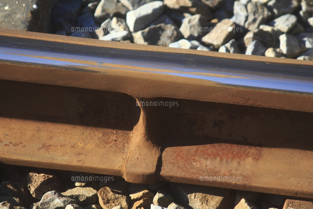 鉄道のレｰルの継ぎ目 の写真素材 イラスト素材 アマナイメージズ