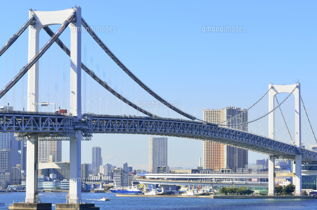 レインボーブリッジと高層ビル の写真素材 イラスト素材 アマナイメージズ