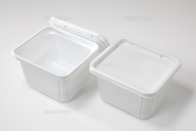 プラスチック容器 の写真素材 イラスト素材 アマナイメージズ