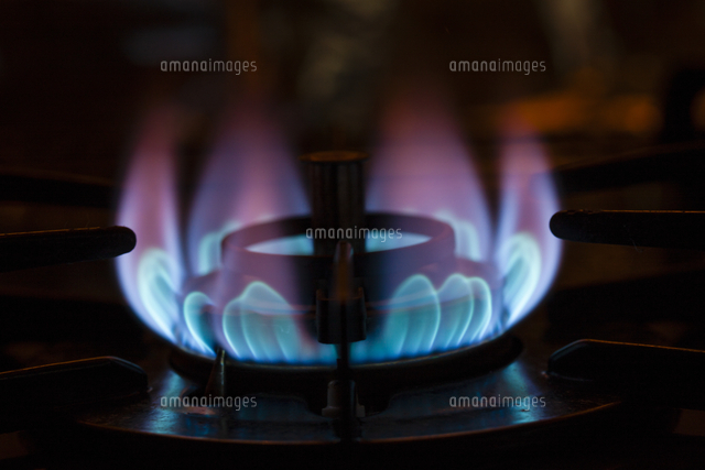 ガスコンロの火 の写真素材 イラスト素材 アマナイメージズ ガスコンロの火 の写真素材 イラスト素材 アマナイメージズ