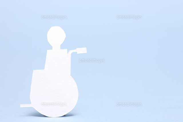 切り絵の車椅子 の写真素材 イラスト素材 アマナイメージズ