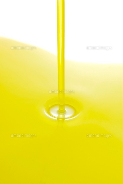 オリーブオイル の写真素材 イラスト素材 アマナイメージズ