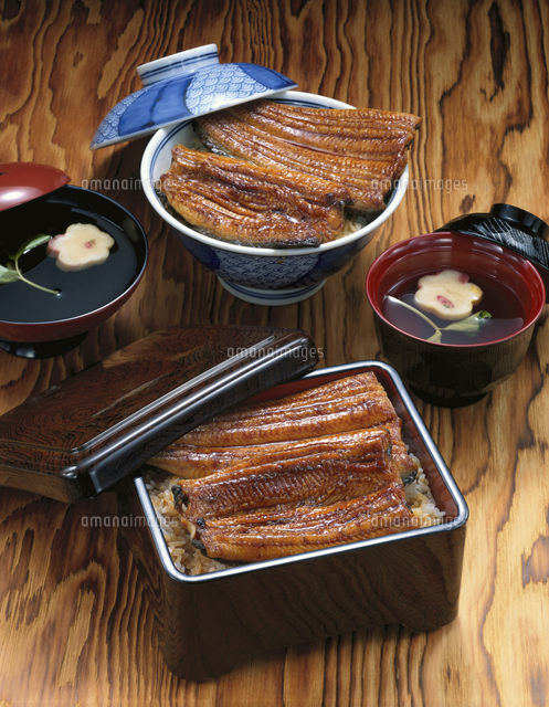 うな重とうな丼と2杯の吸い物 の写真素材 イラスト素材 アマナイメージズ うな重とうな丼と2杯の吸い物 の写真素材 イラスト素材 アマナイメージズ