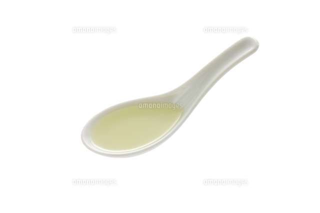 サラダ油 の写真素材 イラスト素材 アマナイメージズ