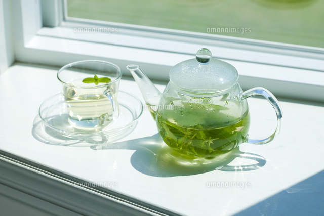 ハーブティー の写真素材 イラスト素材 アマナイメージズ ハーブティー の写真素材 イラスト素材 アマナイメージズ