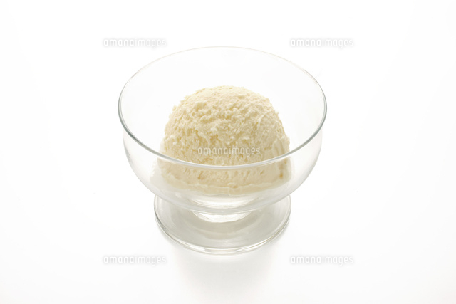 バニラアイスクリーム の写真素材 イラスト素材 アマナイメージズ