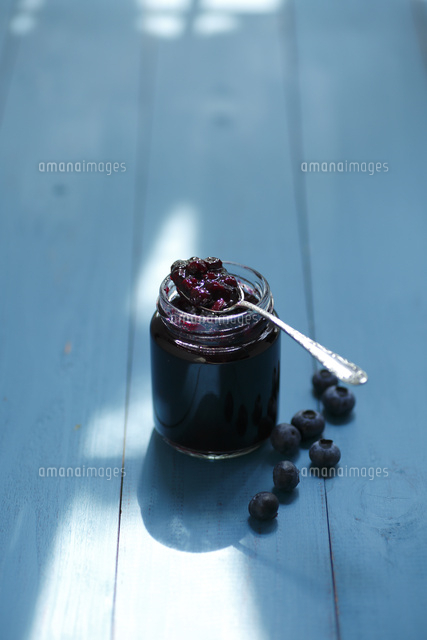 手作りブルーベリージャム の写真素材 イラスト素材 アマナイメージズ